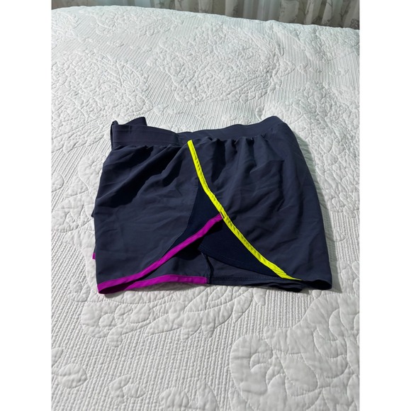 Under Armour HeatGear Loose Fit Running Shorts Purple Yellow Pink Trim SZ M - Picture 5 of 5